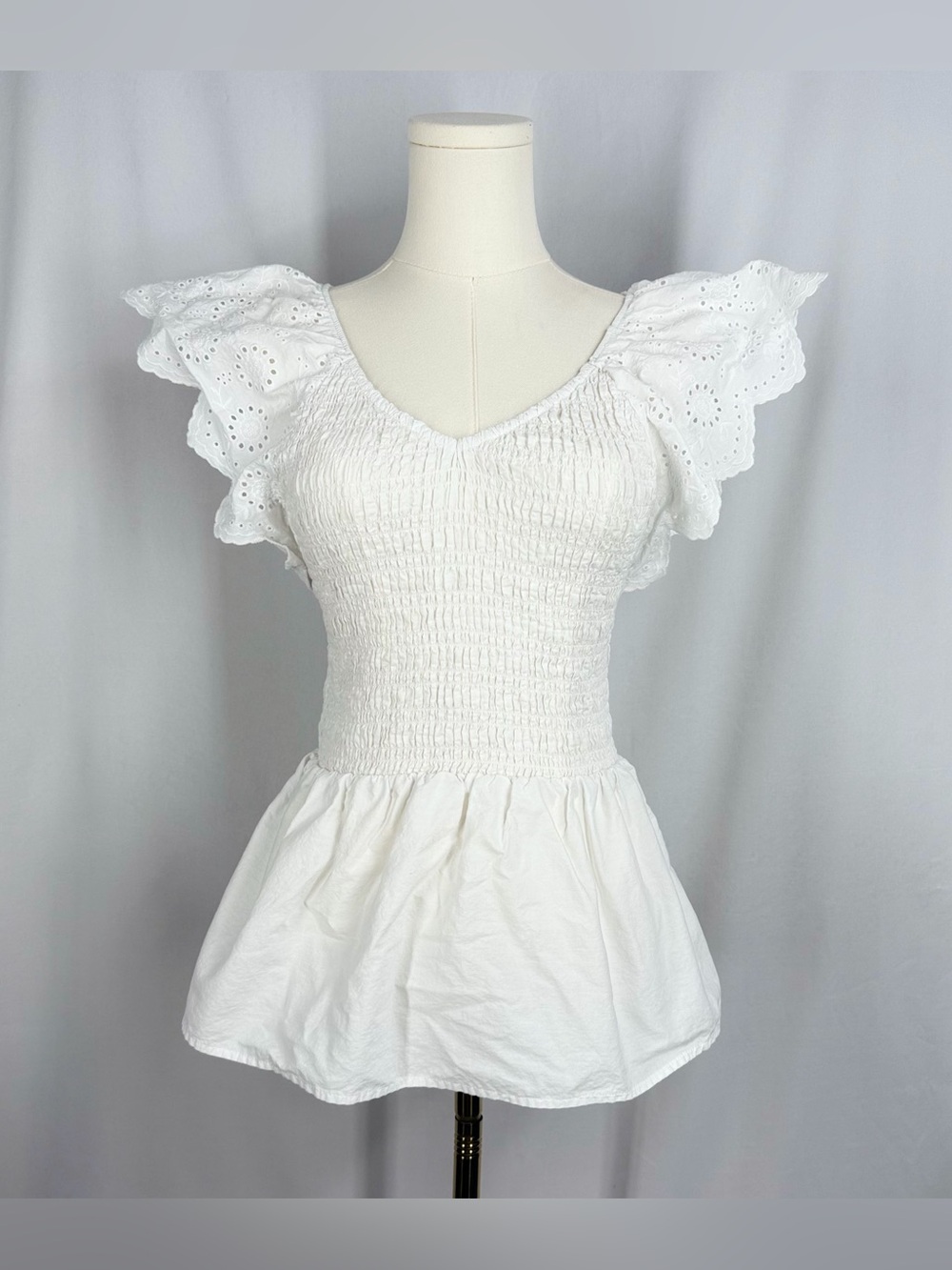 Time And Tru Women’s Cottage-core Smocked Peplum Top Eyelet  White Small (4-6)